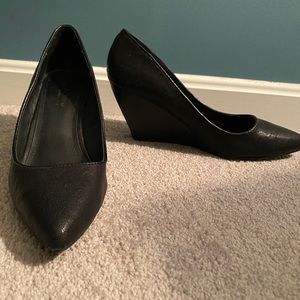 Kenneth Cole Reaction High Heel Wedge